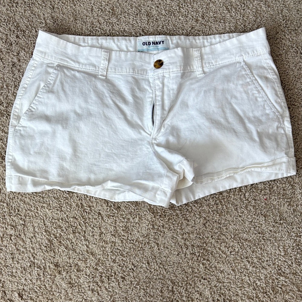 Old Navy Women's Classic White Shorts